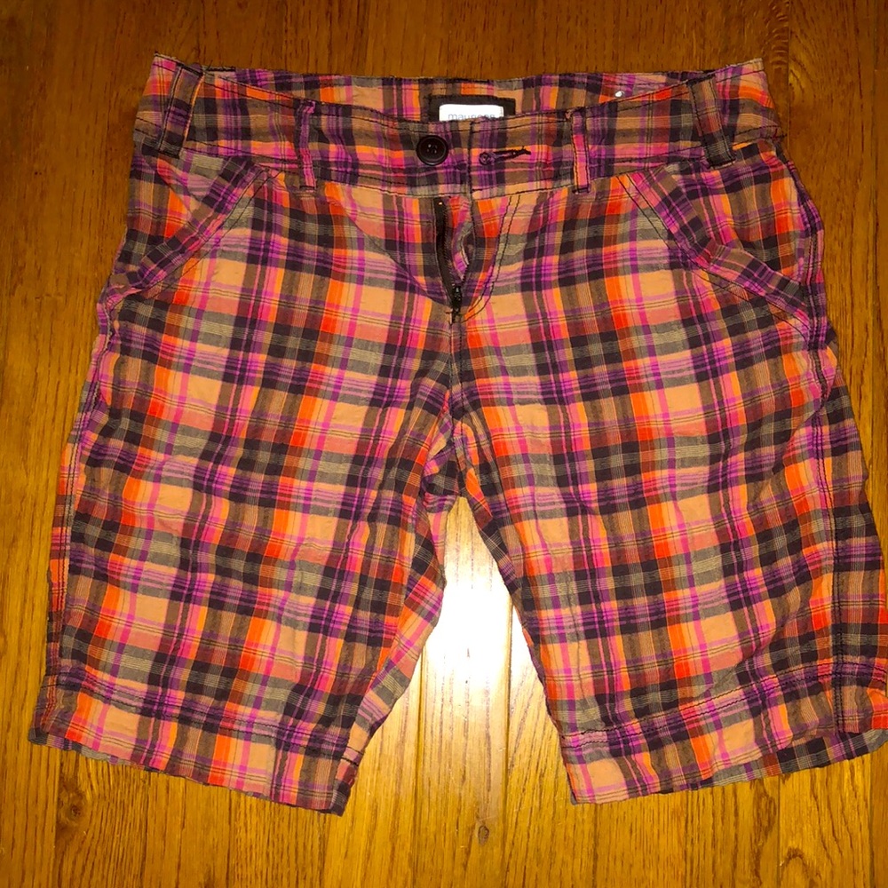 Maurice’s colorful Bermuda Length Shorts Size 7/8